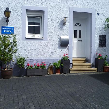 Ferienwohnung Ehlen im Alten Winzerhaus Zeltingen-Rachtig Exterior foto